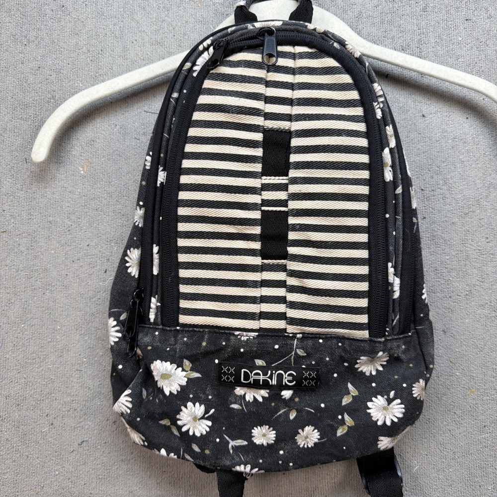 Dakine Mini Backpack Black Floral Print Small‎ 6.5L Travel Daypack